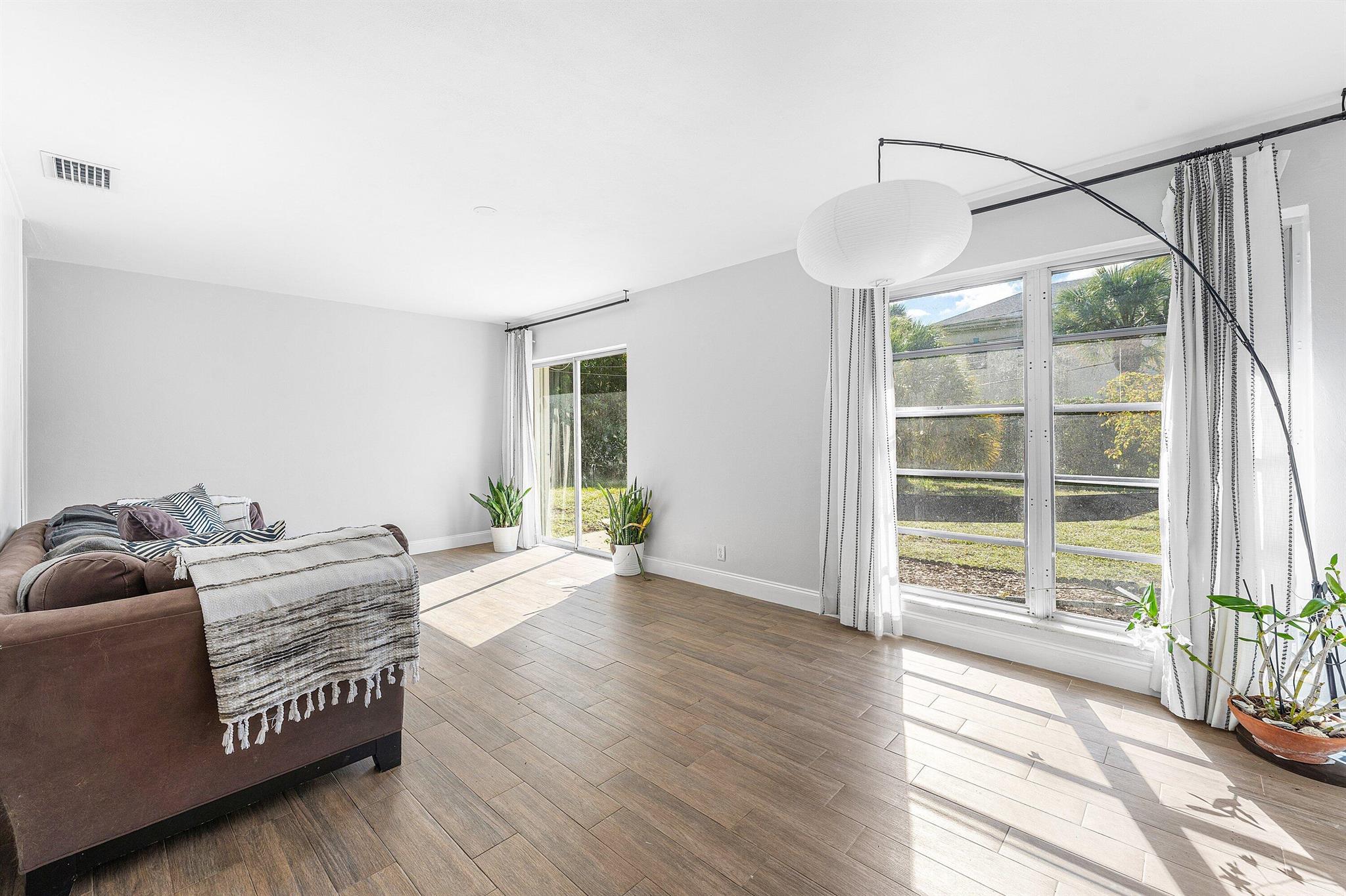 NORTH PALM BEACH VILLAGE - Residential