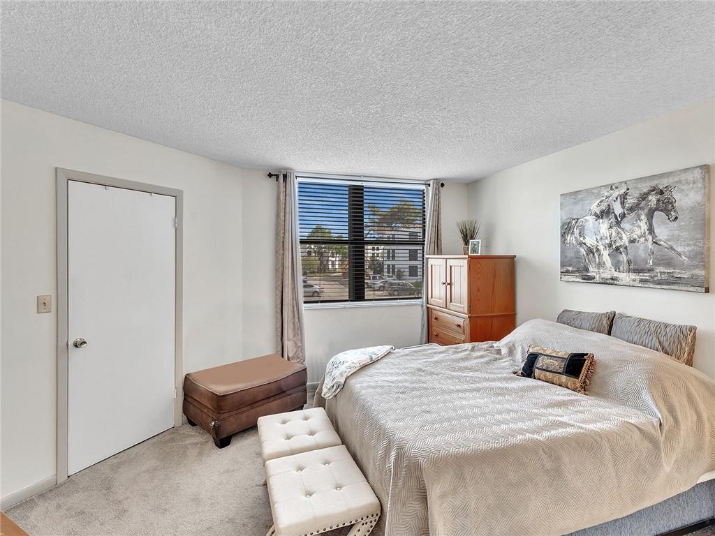 Lake Pointe - Residential