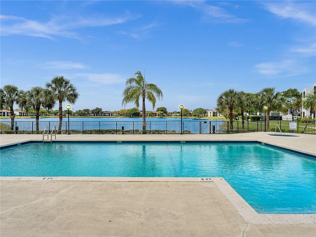 Lake Pointe - Residential