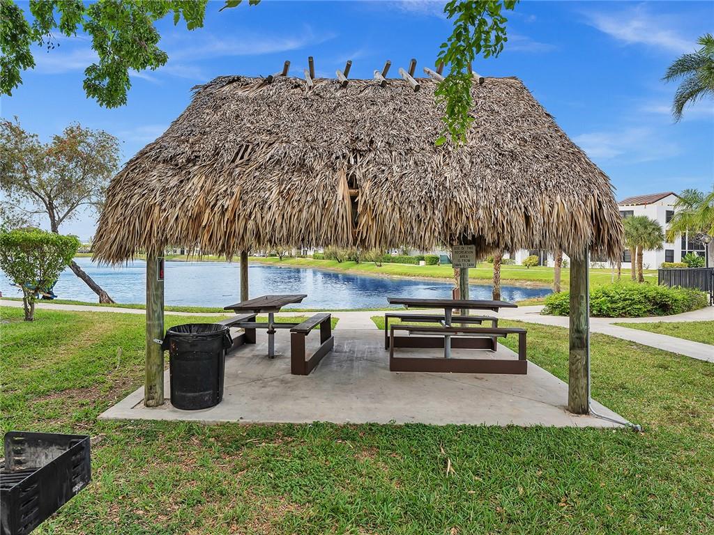 Lake Pointe - Residential