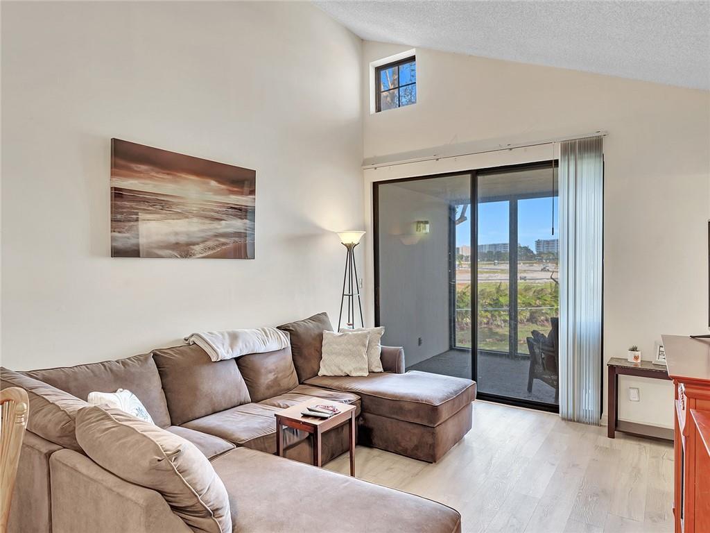 Lake Pointe - Residential