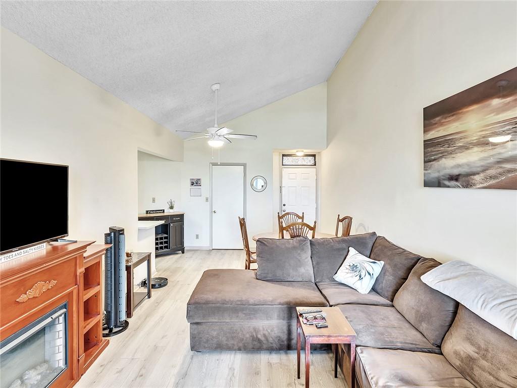Lake Pointe - Residential