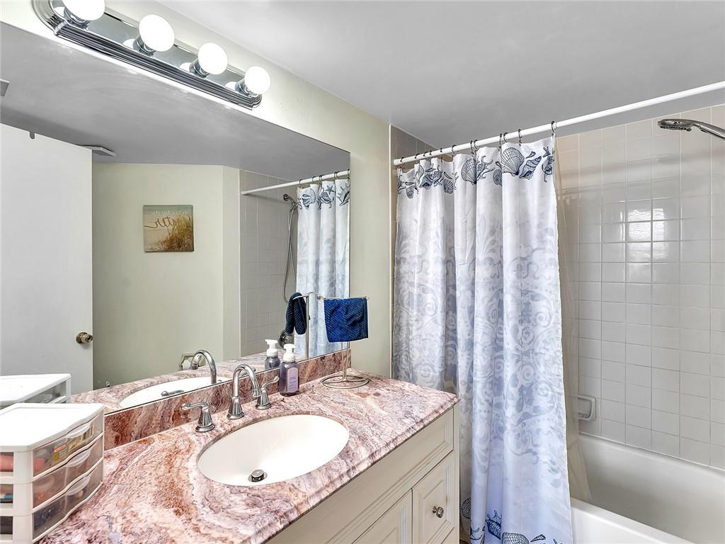 Lake Pointe - Residential