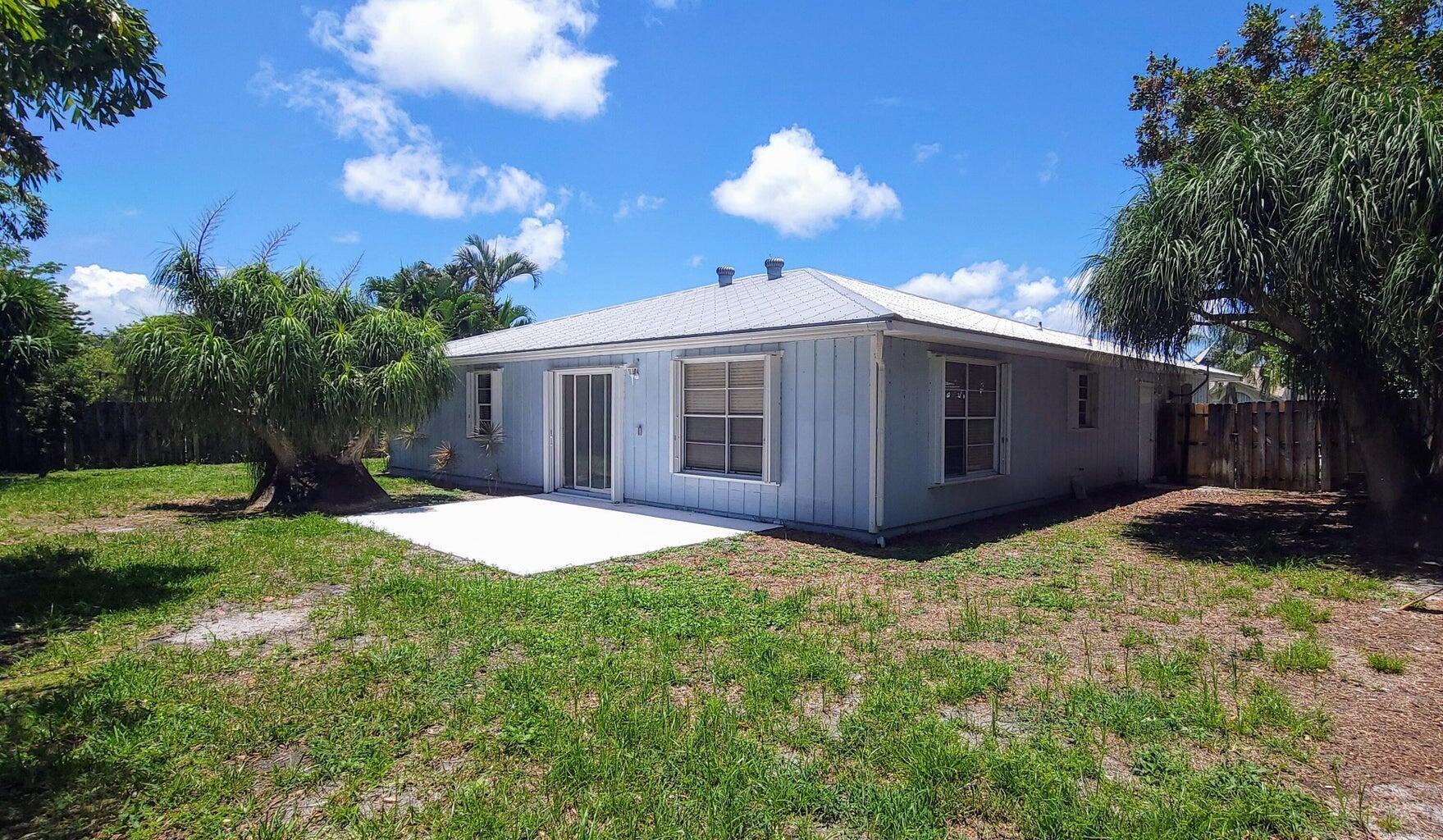 JENSEN PARK ESTATES - Residential Lease