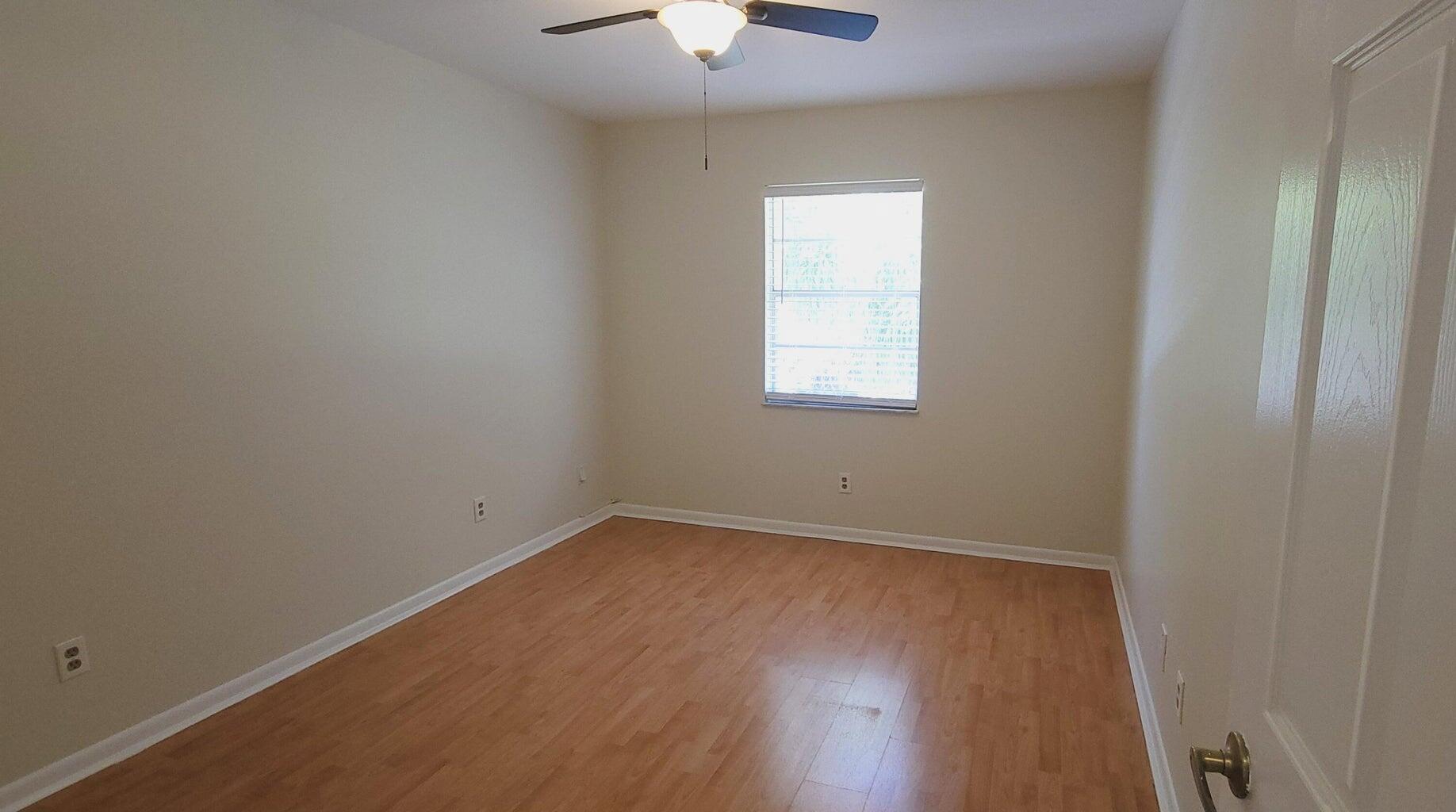 JENSEN PARK ESTATES - Residential Lease