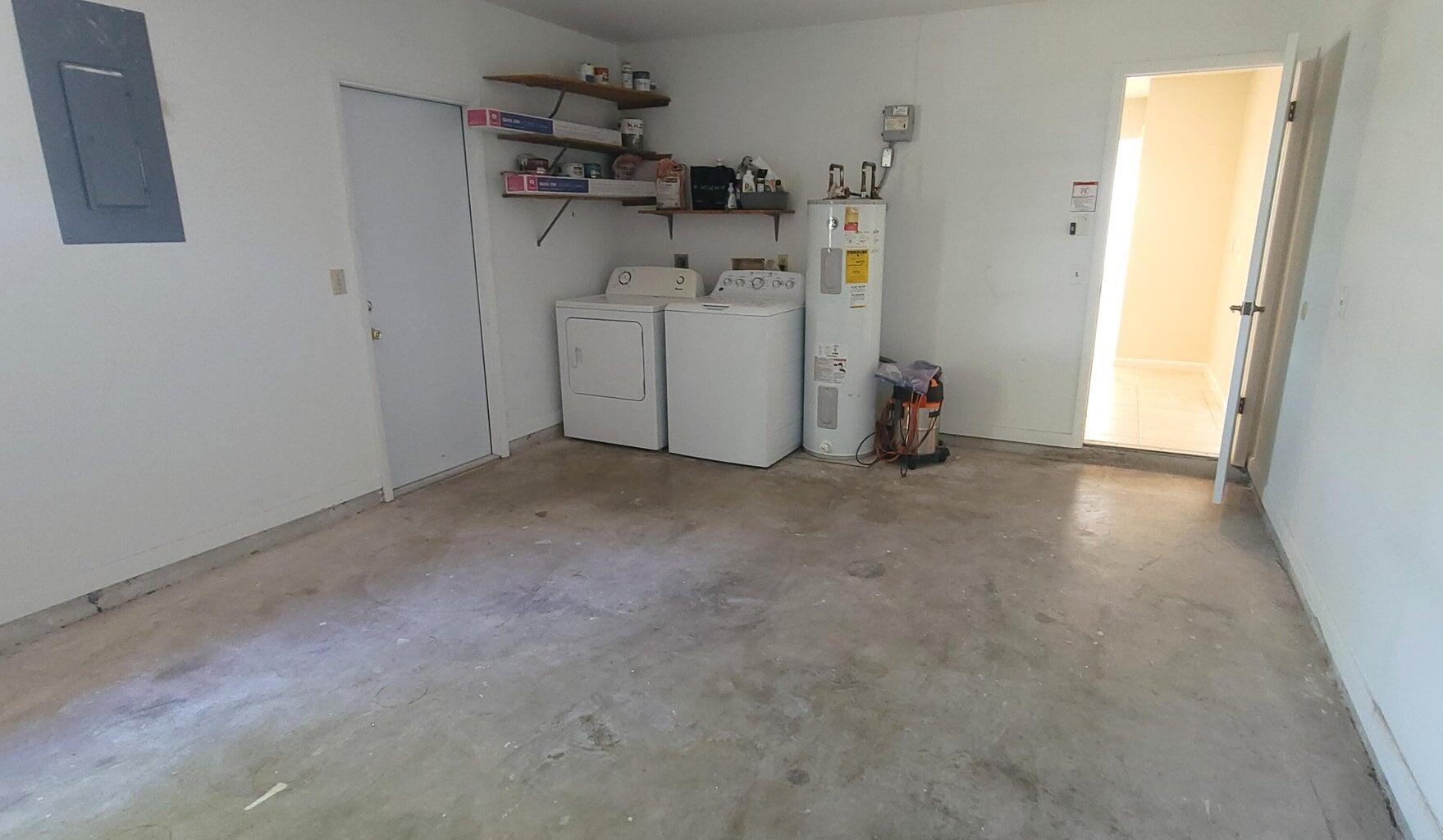 JENSEN PARK ESTATES - Residential Lease