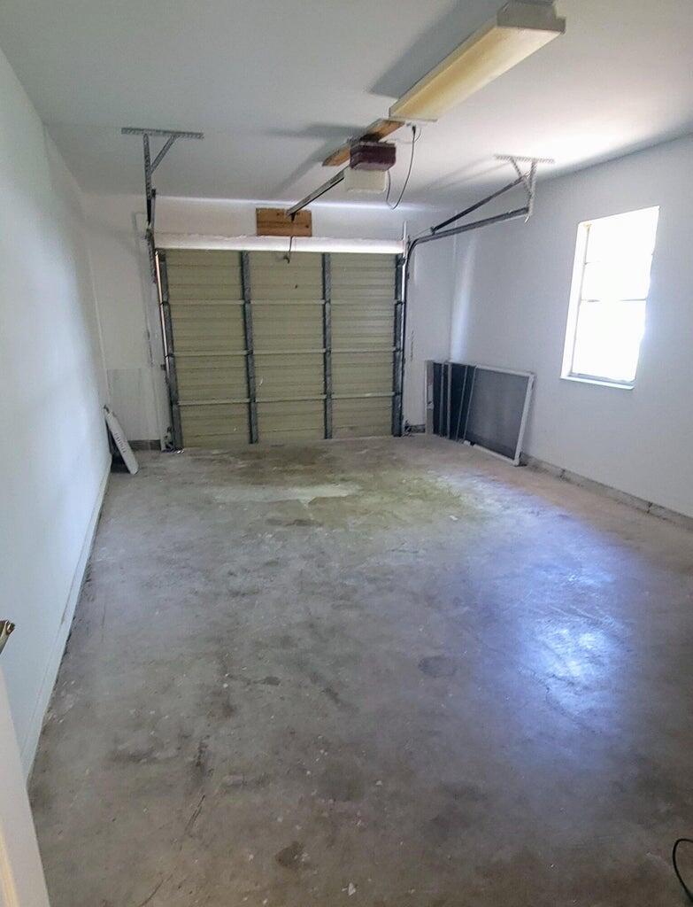 JENSEN PARK ESTATES - Residential Lease