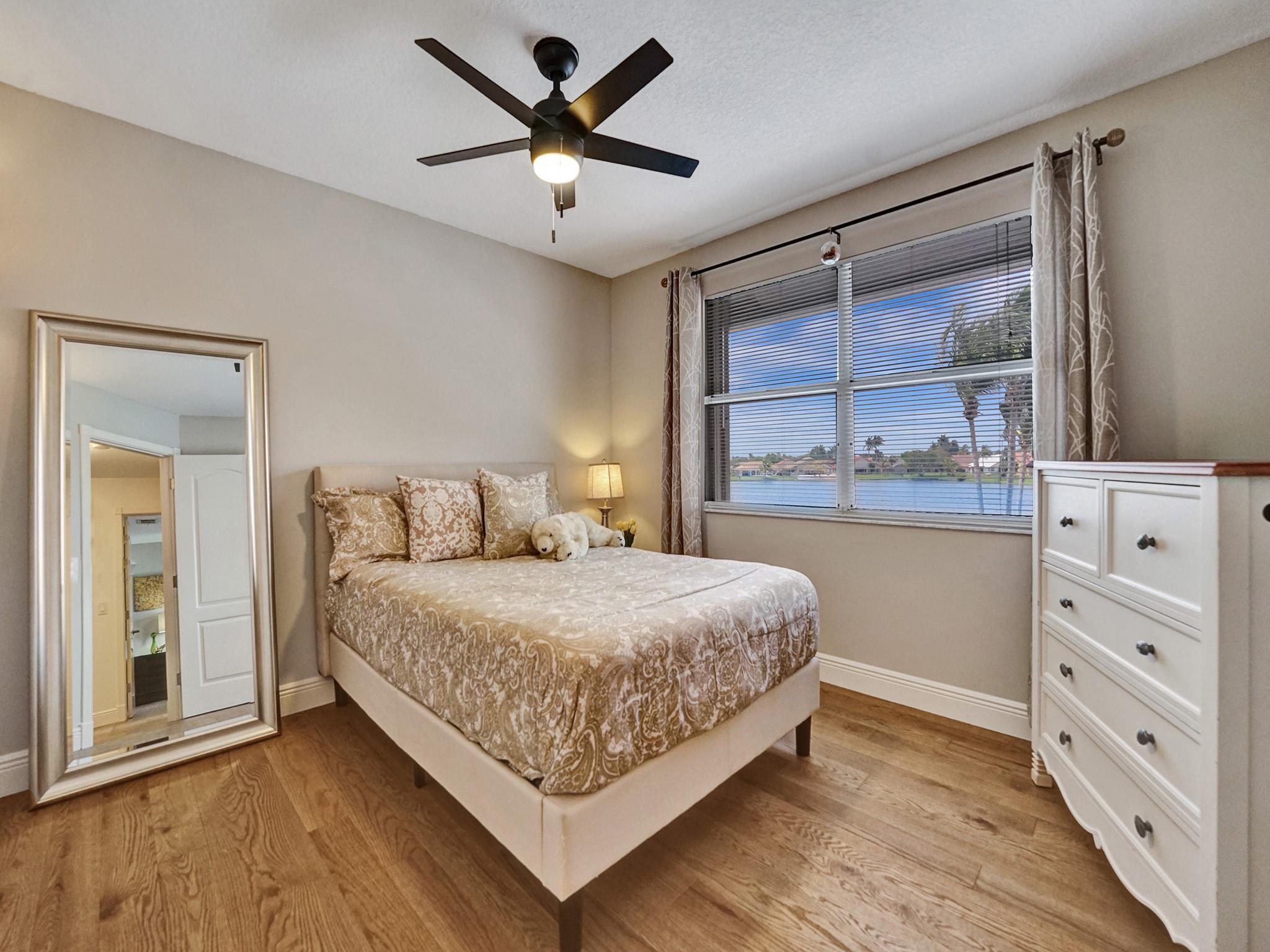 PINE LAKE RIDGE REPLAT - Residential