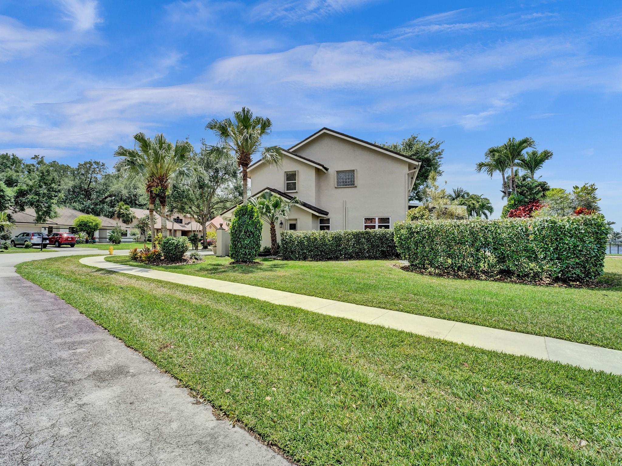 PINE LAKE RIDGE REPLAT - Residential