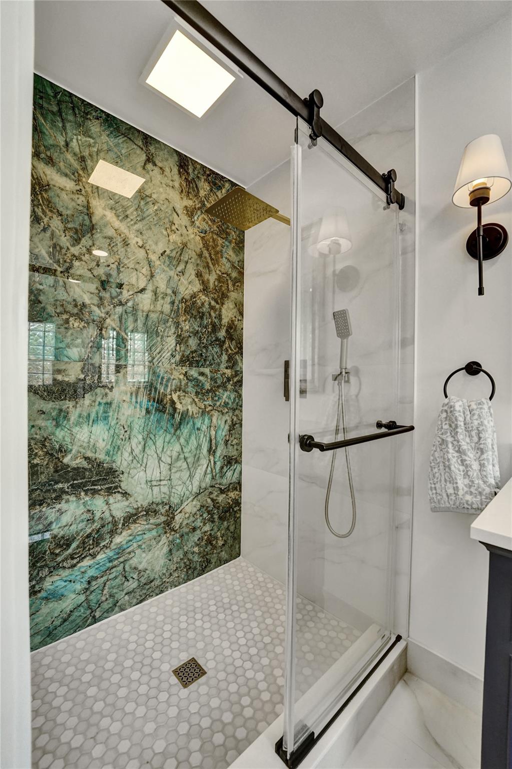 PINE LAKE RIDGE REPLAT - Residential