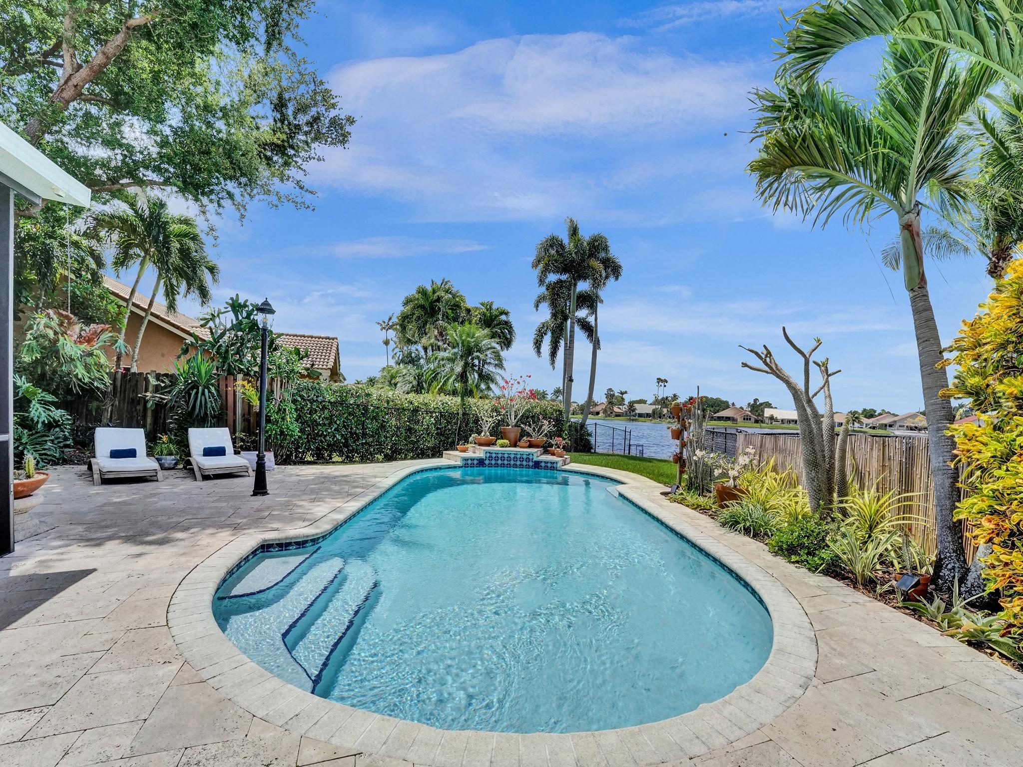 PINE LAKE RIDGE REPLAT - Residential