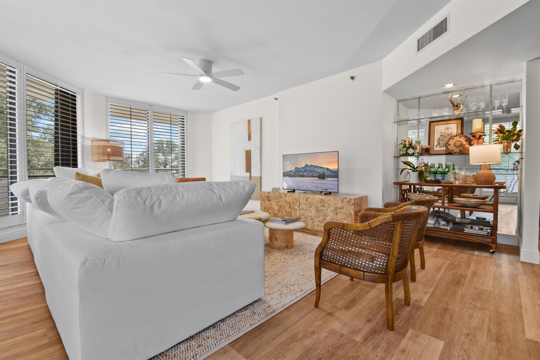 SOUTHPORTE ONE AT JONATHA - Residential