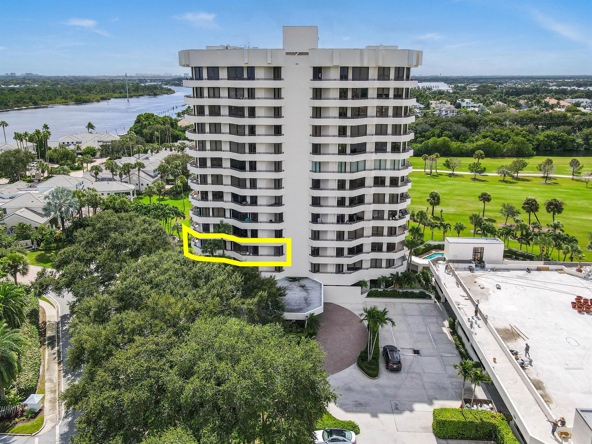 SOUTHPORTE ONE AT JONATHA - Residential