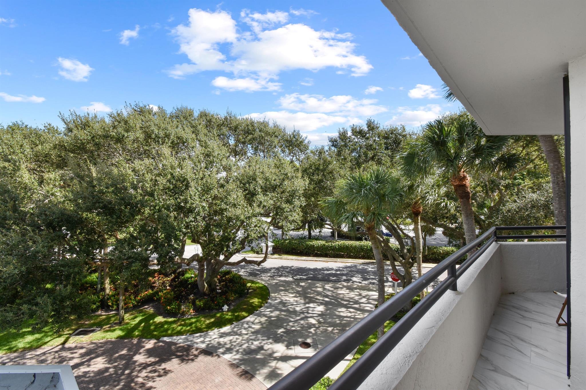 SOUTHPORTE ONE AT JONATHA - Residential