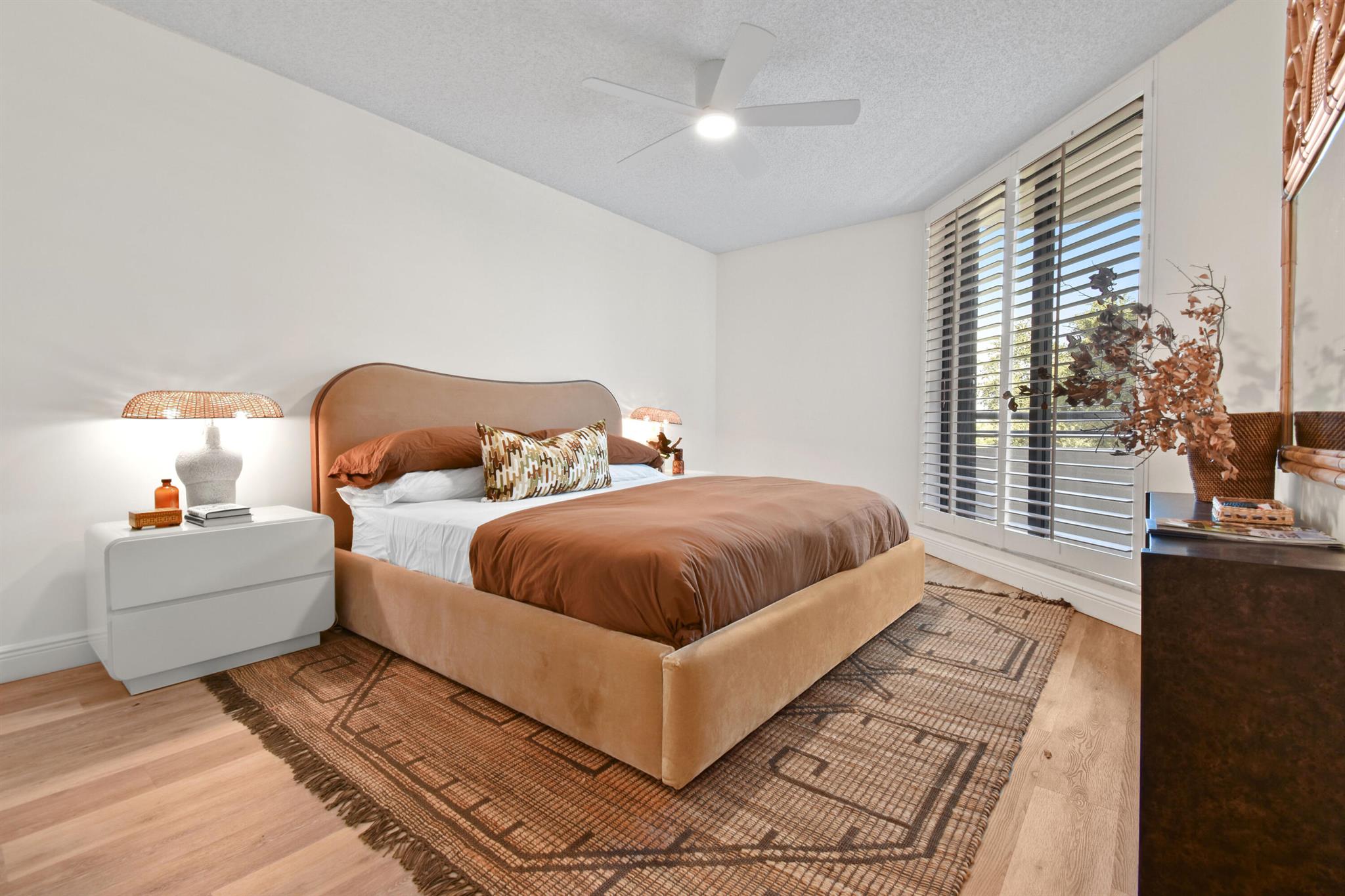 SOUTHPORTE ONE AT JONATHA - Residential