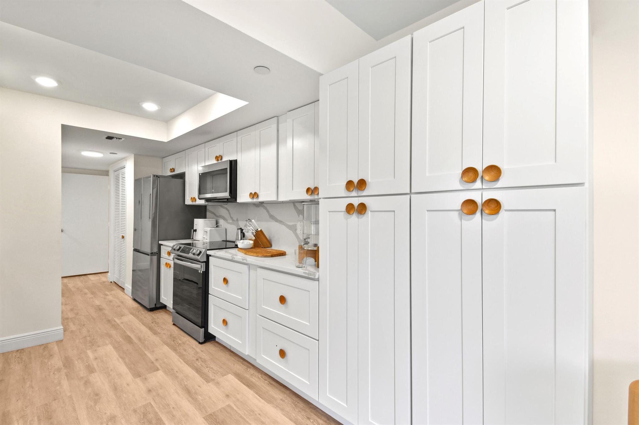 SOUTHPORTE ONE AT JONATHA - Residential