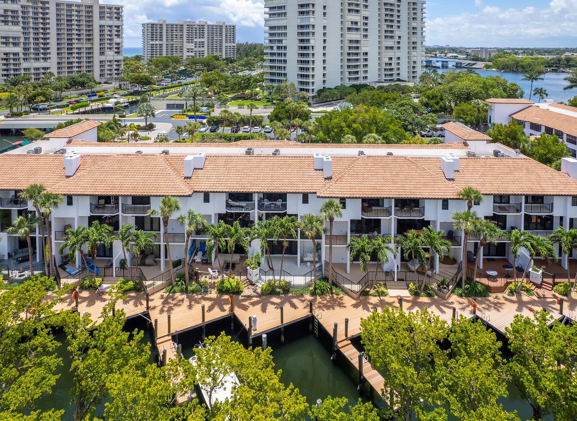 SEA RANCH CLUB - Residential