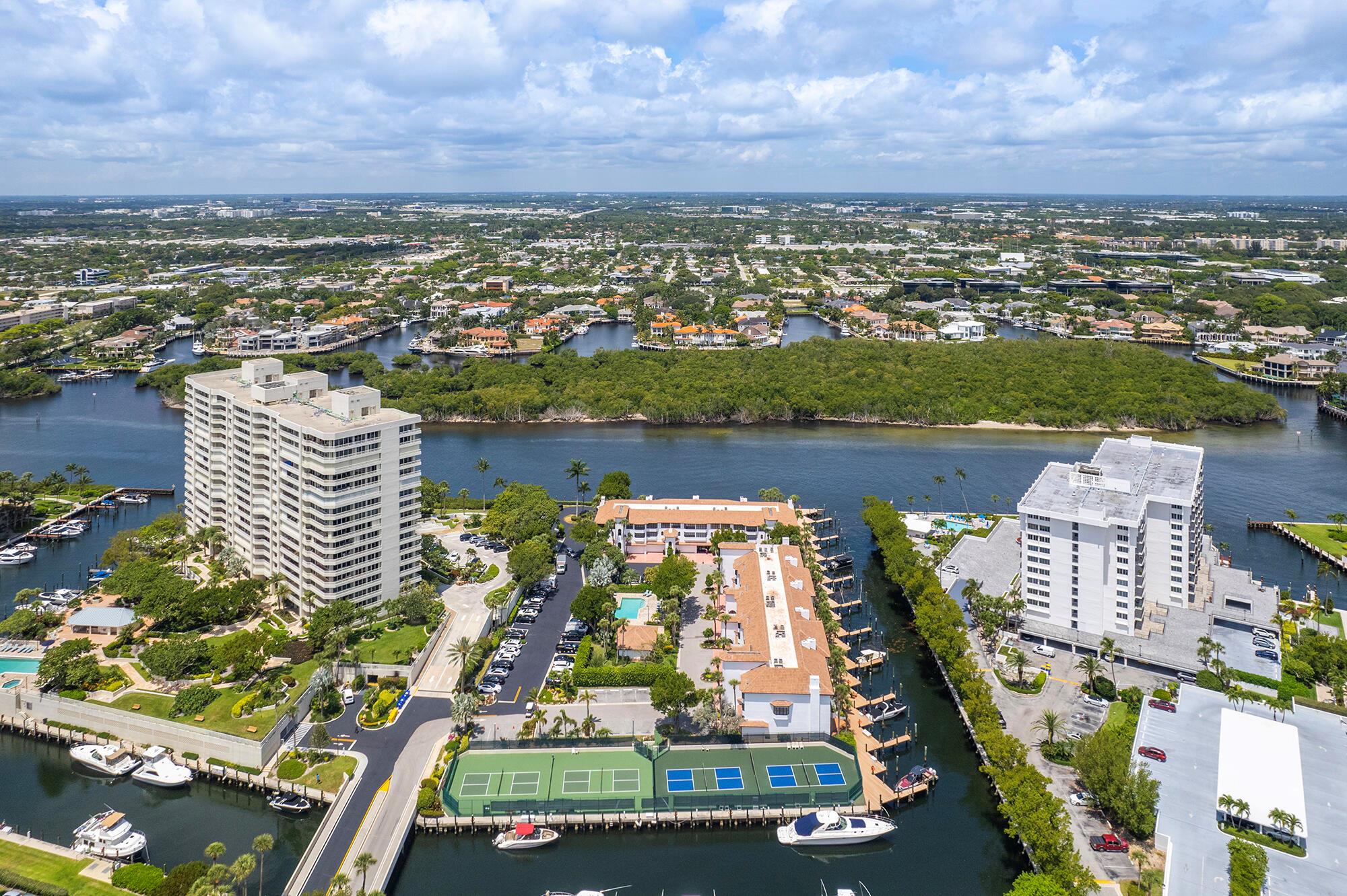 SEA RANCH CLUB - Residential