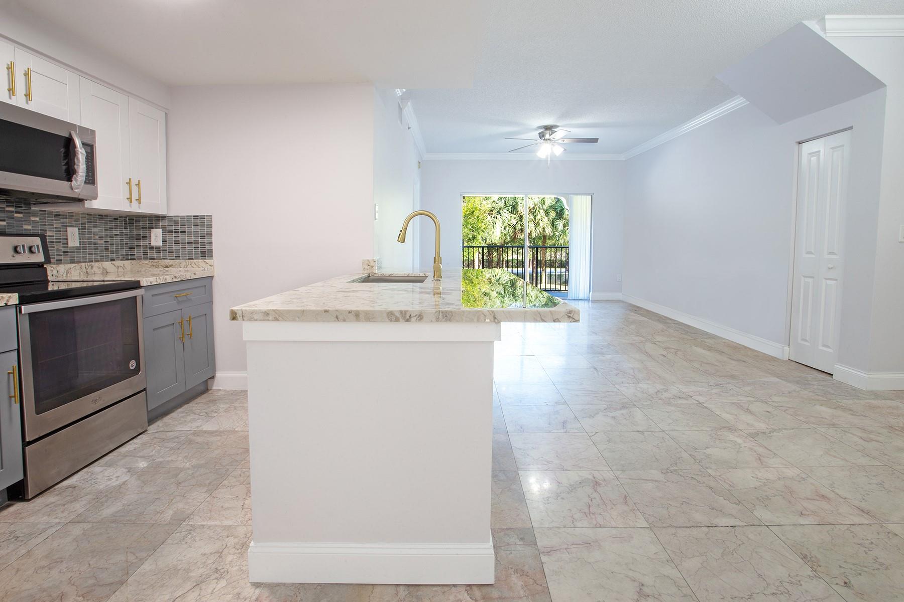 poinciana - Residential