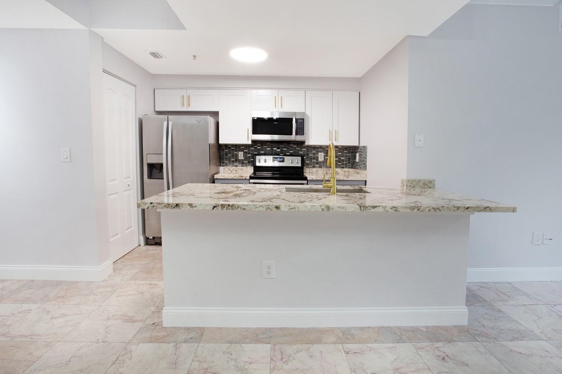 poinciana - Residential