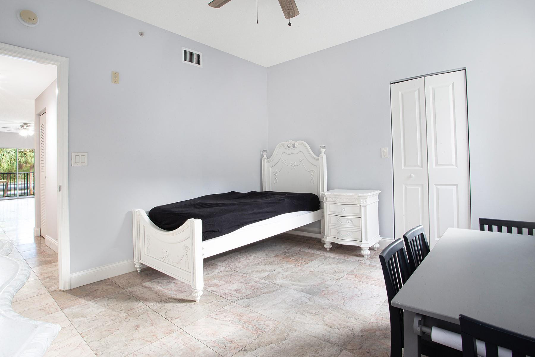 poinciana - Residential