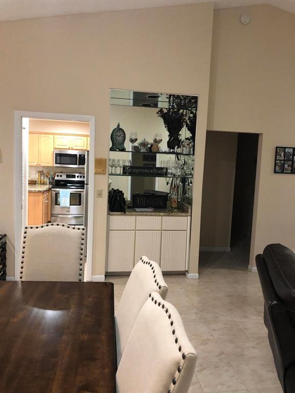 FOUNTAINS SOUTH CONDO 2 - Residential