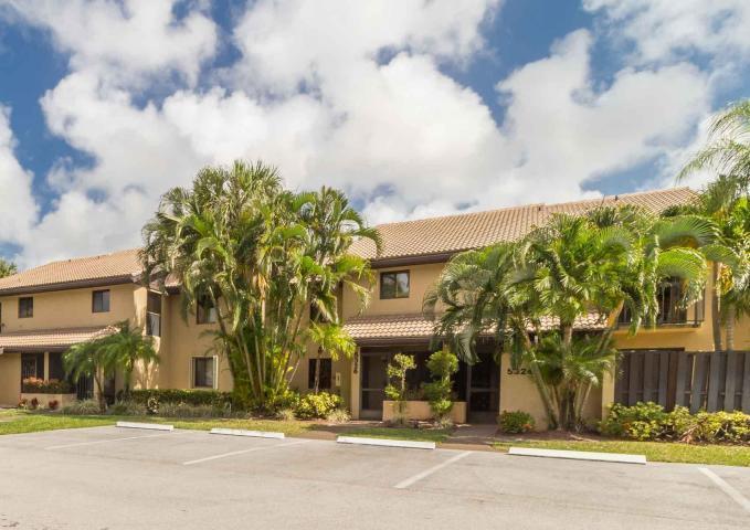 FOUNTAINS SOUTH CONDO 2 - Residential