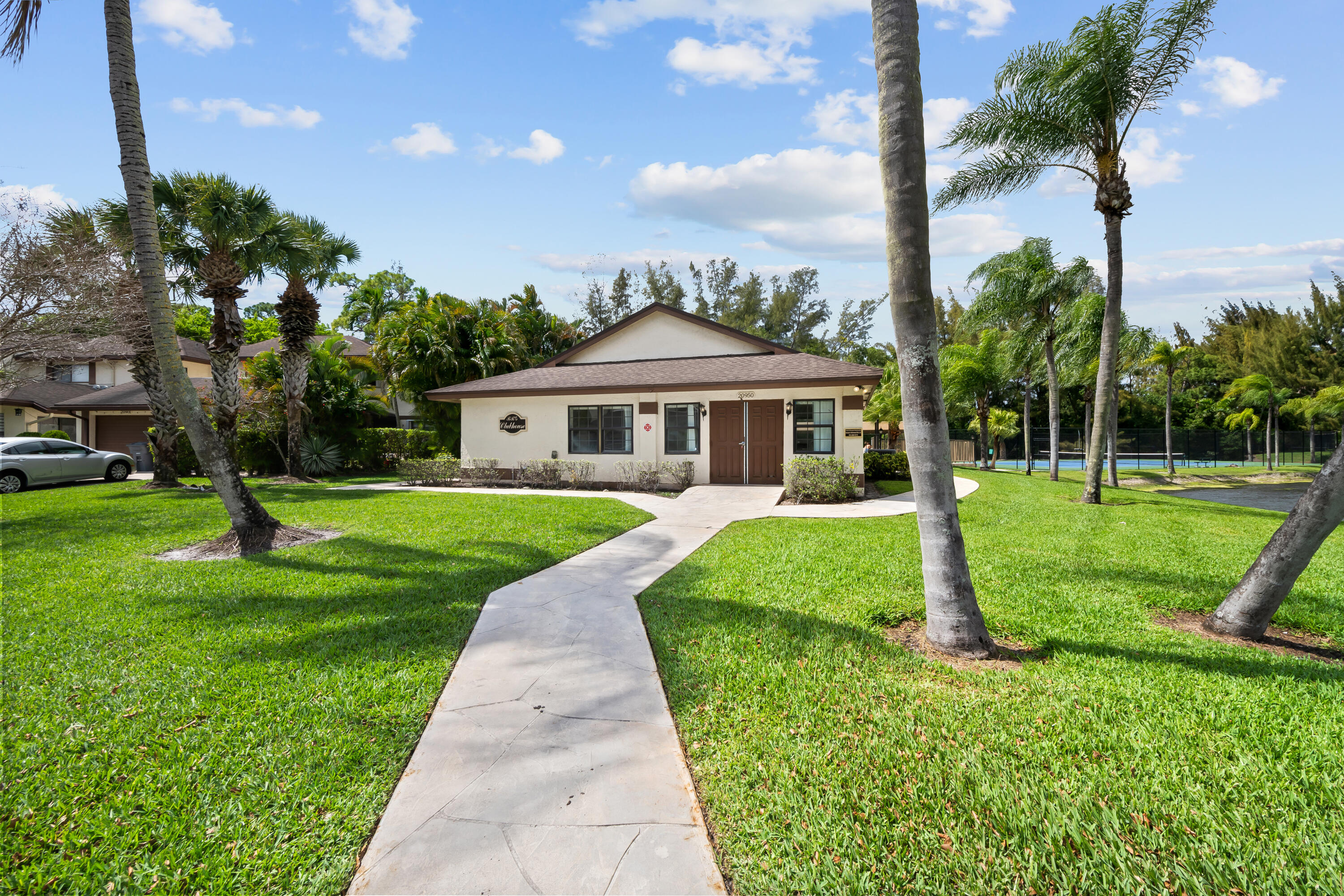 BOCA RIDGE PARK CONDO - Residential Lease