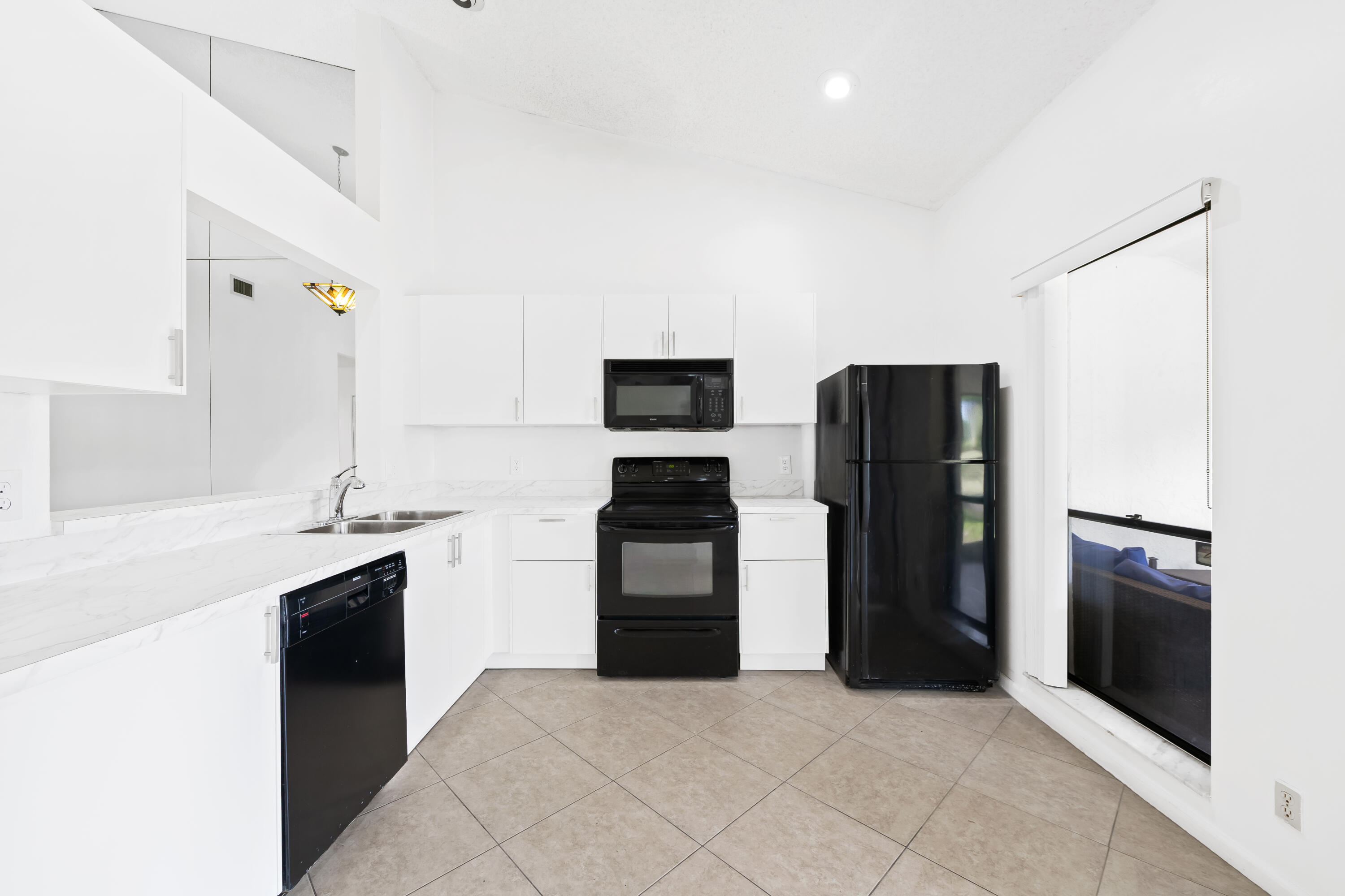 BOCA RIDGE PARK CONDO - Residential Lease