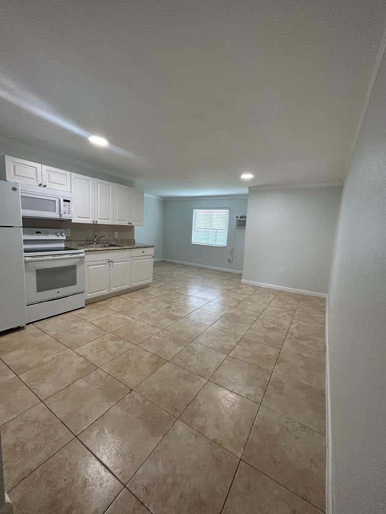 Photo of 1119 NW 6TH Avenue #4, Pompano Beach, FL 33060 (MLS # B26057136)