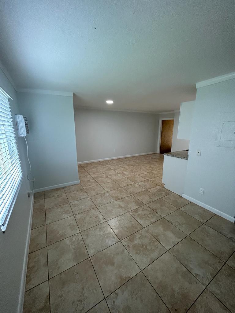 1119 NW 6TH Avenue 4
