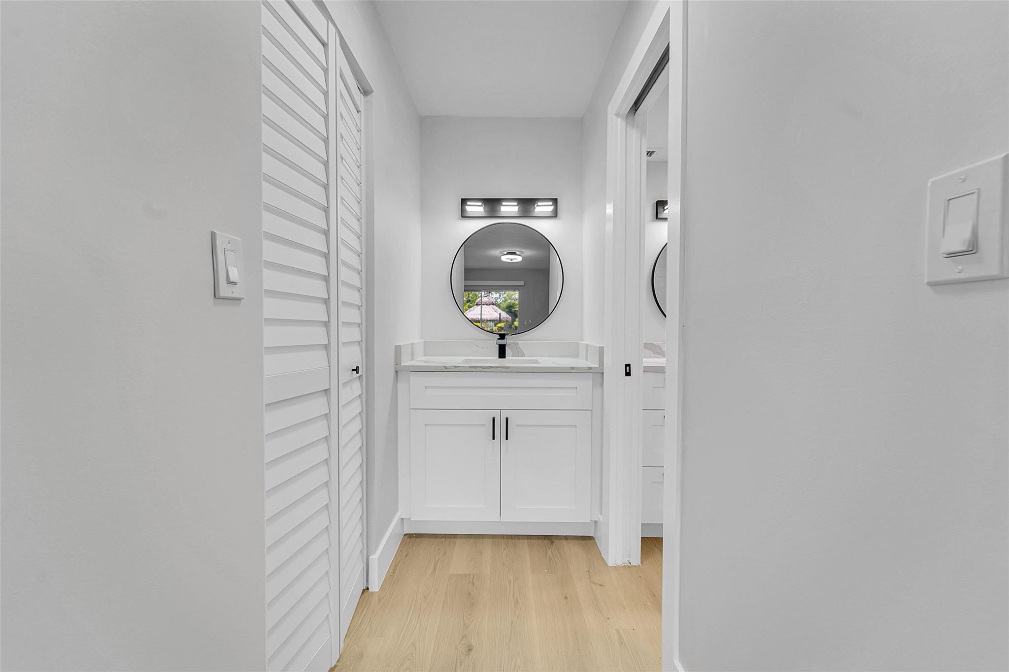 GREENS OF INVERRARY PHASE - Residential Lease