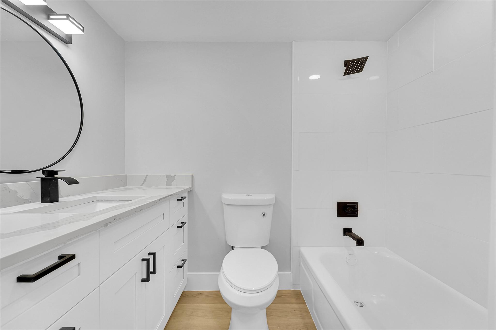 GREENS OF INVERRARY PHASE - Residential Lease