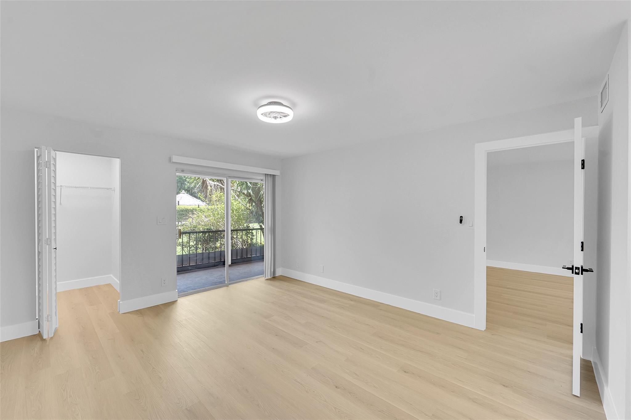 GREENS OF INVERRARY PHASE - Residential Lease