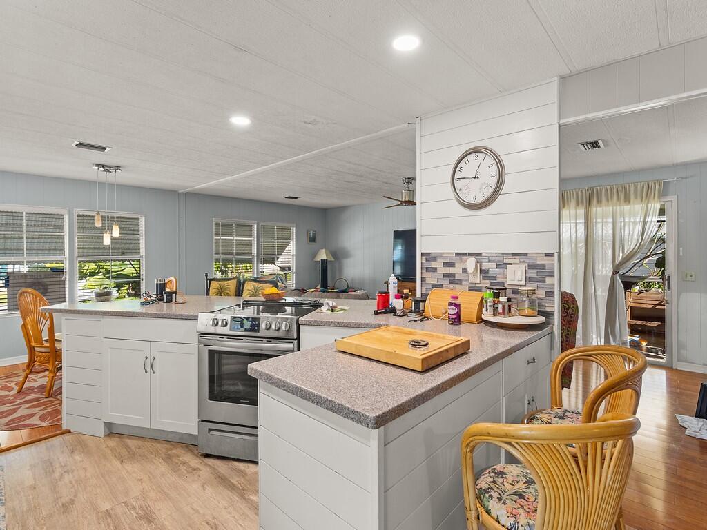 Pinelake Village - Residential