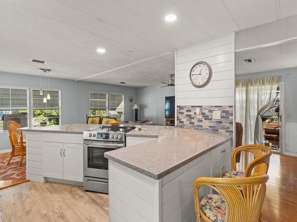 Pinelake Village - Residential