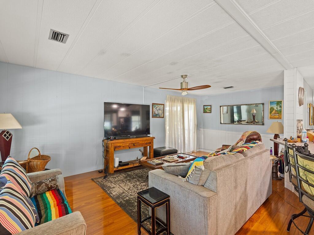 Pinelake Village - Residential