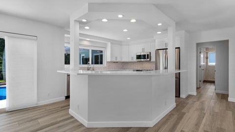 Tiny photo for 5830 NE 21ST Avenue, Fort Lauderdale, FL 33308 (MLS # B26089235)