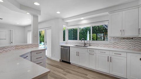 Tiny photo for 5830 NE 21ST Avenue, Fort Lauderdale, FL 33308 (MLS # B26089235)