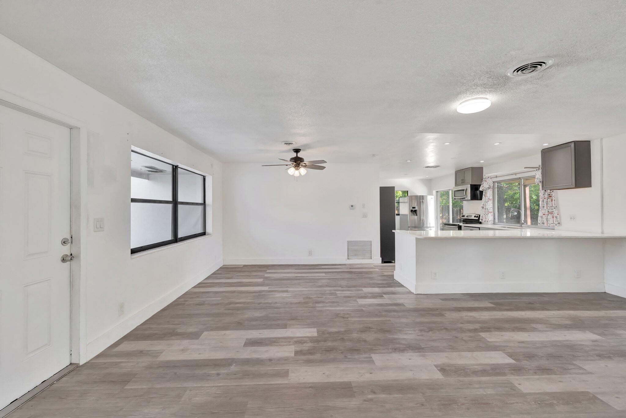 SUNRISE GOLF VILLAGE - Residential Lease