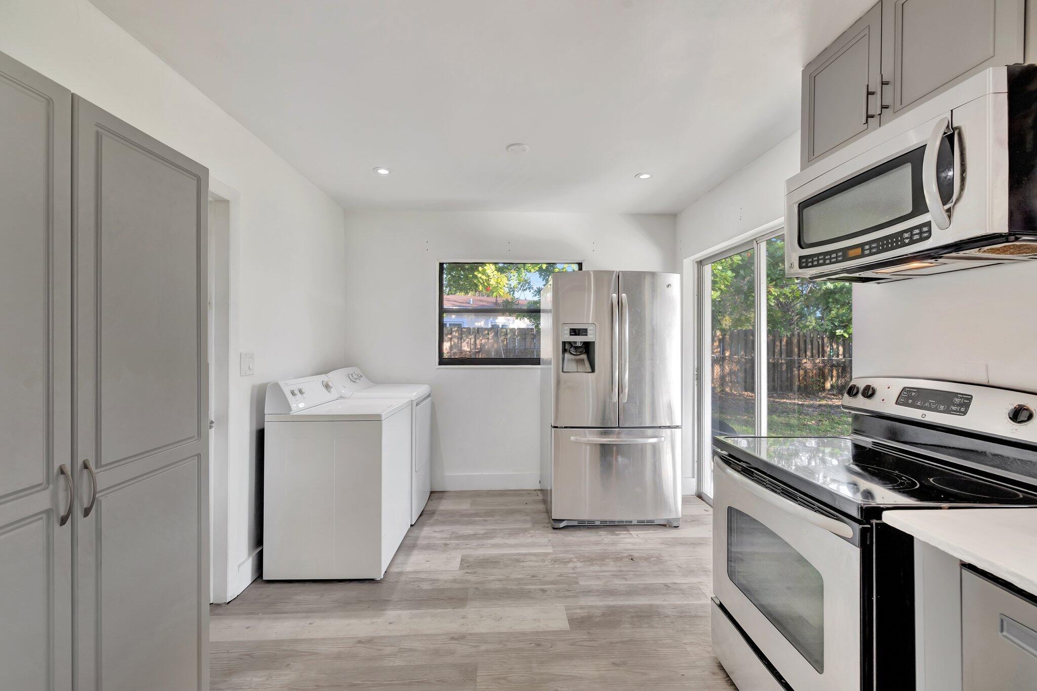 SUNRISE GOLF VILLAGE - Residential Lease