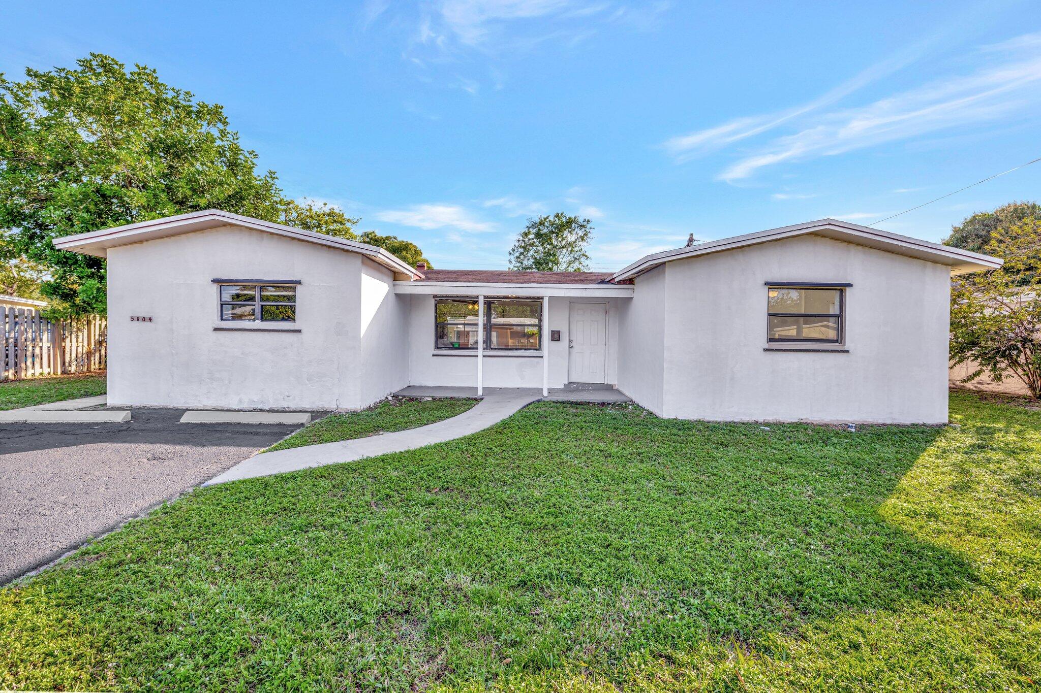 SUNRISE GOLF VILLAGE - Residential Lease