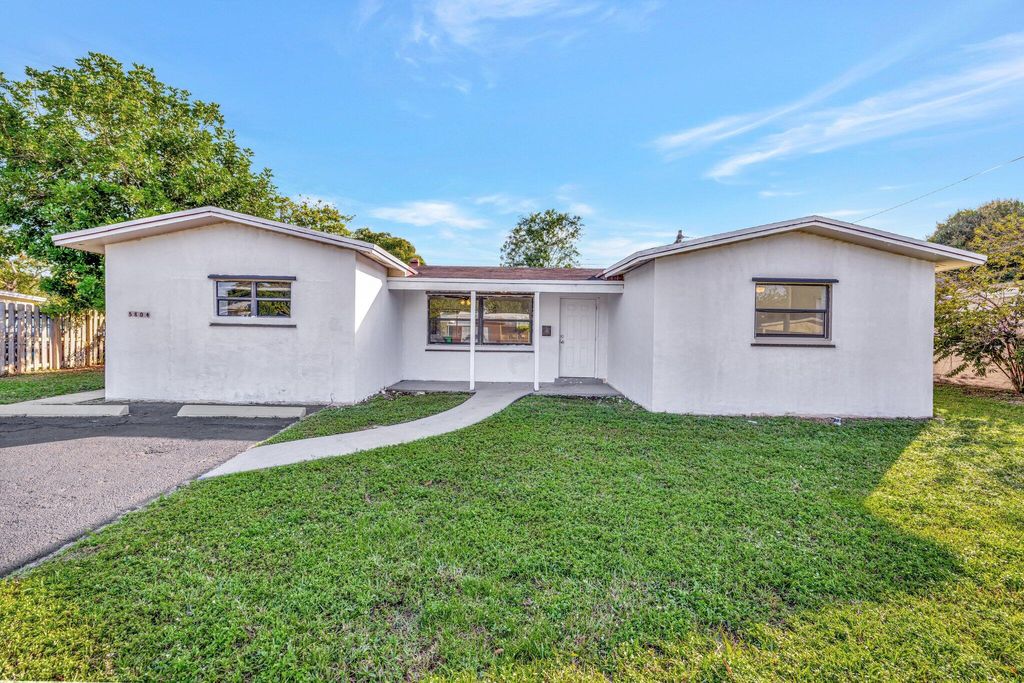 Photo of 5804 NW 14th Street, Sunrise, FL 33313 (MLS # B26002099)