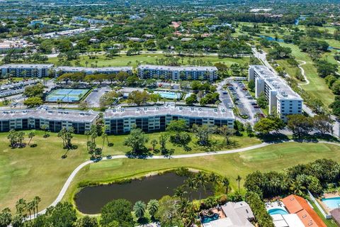 A home in Deerfield Beach