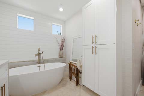 Tiny photo for 2601 NE 32nd Avenue, Fort Lauderdale, FL 33308 (MLS # B26048866)