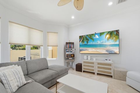 Tiny photo for 2601 NE 32nd Avenue, Fort Lauderdale, FL 33308 (MLS # B26048866)
