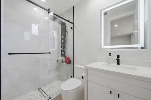 Tiny photo for 2601 NE 32nd Avenue, Fort Lauderdale, FL 33308 (MLS # B26048866)