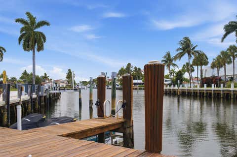 Tiny photo for 2601 NE 32nd Avenue, Fort Lauderdale, FL 33308 (MLS # B26048866)