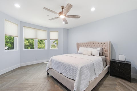 Tiny photo for 2601 NE 32nd Avenue, Fort Lauderdale, FL 33308 (MLS # B26048866)