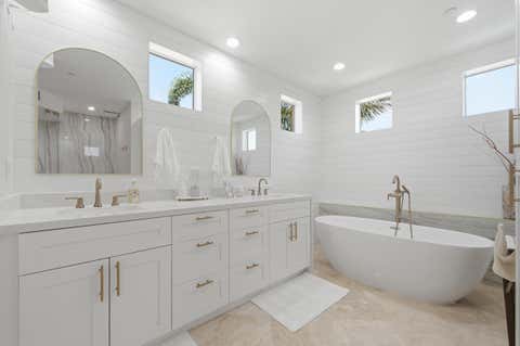 Tiny photo for 2601 NE 32nd Avenue, Fort Lauderdale, FL 33308 (MLS # B26048866)